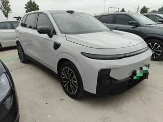 Leapmotor B10 2025 купить из Китая, цена 3 023 000 ₽ — Suifenhe Auto