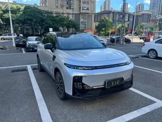 Leapmotor B10 2025 купить из Китая, цена 2 914 000 ₽ — Suifenhe Auto