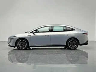 Nissan N7 2025 купить из Китая, цена 3 656 000 ₽ — Suifenhe Auto