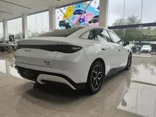BYD Seal 06 2025 купить из Китая, цена 3 186 000 ₽ — Suifenhe Auto