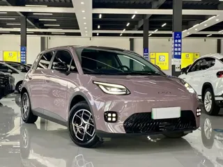 Aion UT 2026 купить из Китая, цена 1 614 000 ₽ — Suifenhe Auto