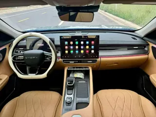 Chery Arrizo 8 PRO 2025 купить из Китая, цена 2 879 000 ₽ — Suifenhe Auto