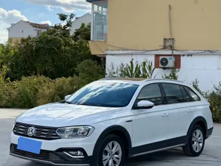 Volkswagen C-TREK 2018 купить из Китая, цена 1 305 000 ₽ — Suifenhe Auto