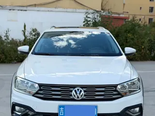 Volkswagen C-TREK 2018 купить из Китая, цена 1 305 000 ₽ — Suifenhe Auto