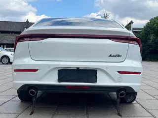 Bestune B70 2024 купить из Китая, цена 2 539 000 ₽ — Suifenhe Auto
