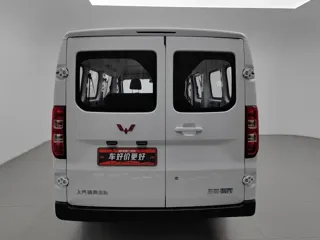 Wuling Yangguang 2025 купить из Китая, цена 1 510 000 ₽ — Suifenhe Auto