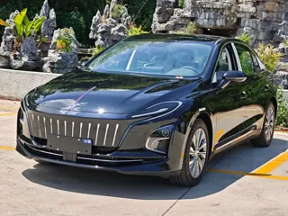 Hongqi E-QM5 2024 купить из Китая, цена 1 940 000 ₽ — Suifenhe Auto