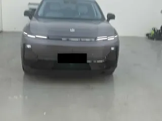 Leapmotor B10 2025 купить из Китая, цена 3 005 000 ₽ — Suifenhe Auto