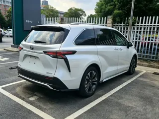 Toyota Granvia 2024 купить из Китая, цена 7 715 000 ₽ — Suifenhe Auto