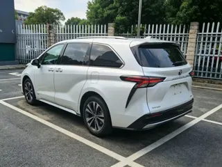 Toyota Granvia 2024 купить из Китая, цена 7 715 000 ₽ — Suifenhe Auto