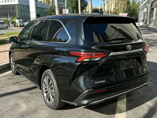 Toyota Granvia 2024 купить из Китая, цена 7 638 000 ₽ — Suifenhe Auto