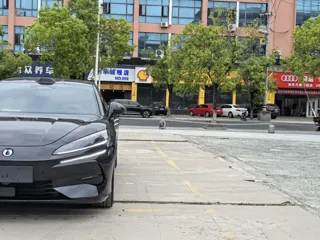 Denza Z9 2026 купить из Китая, цена 8 779 000 ₽ — Suifenhe Auto