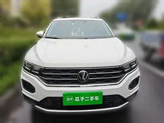 Volkswagen T-ROC 2023 купить из Китая, цена 1 802 000 ₽ — Suifenhe Auto