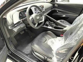 Hyundai Elantra 2026 купить из Китая, цена 1 995 000 ₽ — Suifenhe Auto