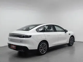 Leapmotor B01 2025 купить из Китая, цена 2 932 000 ₽ — Suifenhe Auto