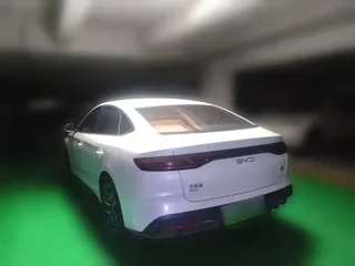 BYD Qin 2025 купить из Китая, цена 2 694 000 ₽ — Suifenhe Auto