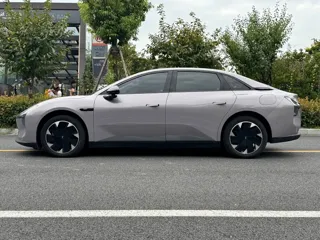 XPeng MONA M03 2025 купить из Китая, цена 3 179 000 ₽ — Suifenhe Auto