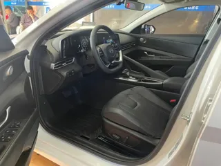 Hyundai Elantra 2023 купить из Китая, цена 1 718 000 ₽ — Suifenhe Auto