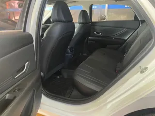Hyundai Elantra 2023 купить из Китая, цена 1 718 000 ₽ — Suifenhe Auto