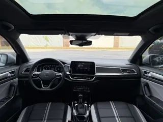 Volkswagen T-ROC 2024 купить из Китая, цена 3 160 000 ₽ — Suifenhe Auto