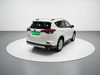 Toyota RAV4 2019 купить из Китая, цена 2 023 000 ₽ — Suifenhe Auto