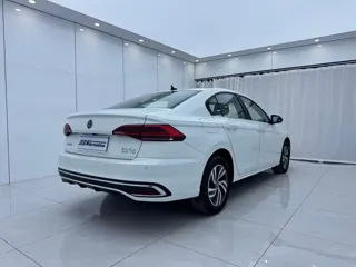 Volkswagen Bora 2023 купить из Китая, цена 1 490 000 ₽ — Suifenhe Auto