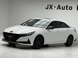 Hyundai Elantra 2023 купить из Китая, цена 1 592 000 ₽ — Suifenhe Auto