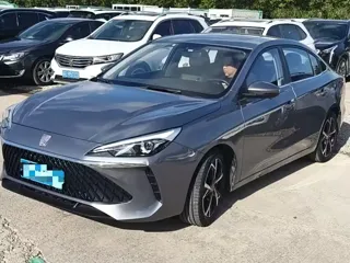 Roewe i5 2023 купить из Китая, цена 868 000 ₽ — Suifenhe Auto
