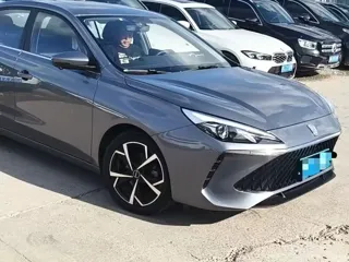 Roewe i5 2023 купить из Китая, цена 868 000 ₽ — Suifenhe Auto