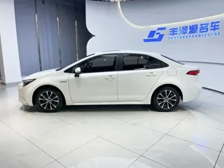 Toyota Levin 2024 купить из Китая, цена 1 945 000 ₽ — Suifenhe Auto