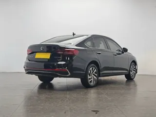Volkswagen Lavida 2022 купить из Китая, цена 1 345 000 ₽ — Suifenhe Auto