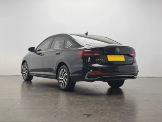 Volkswagen Lavida 2022 купить из Китая, цена 1 345 000 ₽ — Suifenhe Auto