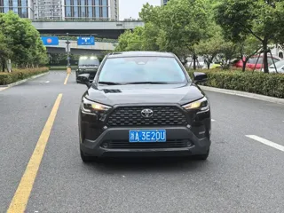Toyota Corolla Cross 2025 купить из Китая, цена 2 906 000 ₽ — Suifenhe Auto