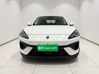 Baojun Yunhai 2025 купить из Китая, цена 2 693 000 ₽ — Suifenhe Auto