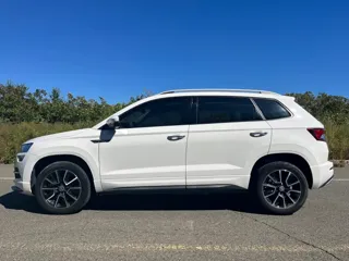 Skoda Karoq 2022 купить из Китая, цена 2 040 000 ₽ — Suifenhe Auto