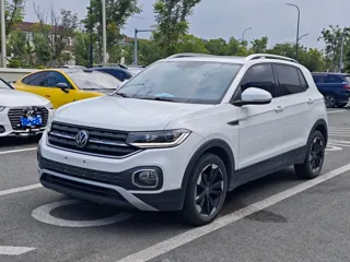 Volkswagen Tacqua 2020 купить из Китая, цена 1 435 000 ₽ — Suifenhe Auto