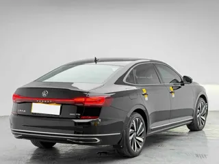 Volkswagen Passat 2024 купить из Китая, цена 4 011 000 ₽ — Suifenhe Auto