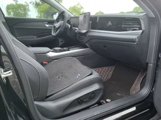 Volkswagen Passat 2025 купить из Китая, цена 3 375 000 ₽ — Suifenhe Auto