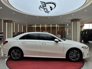 Mercedes-Benz A 2022 купить из Китая, цена 1 954 000 ₽ — Suifenhe Auto