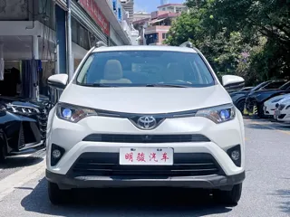 Toyota RAV4 2018 купить из Китая, цена 2 121 000 ₽ — Suifenhe Auto