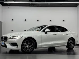 Volvo S60 2025 купить из Китая, цена 3 870 000 ₽ — Suifenhe Auto
