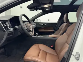 Volvo S60 2025 купить из Китая, цена 3 870 000 ₽ — Suifenhe Auto