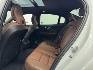 Volvo S60 2025 купить из Китая, цена 3 870 000 ₽ — Suifenhe Auto
