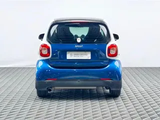 smart fortwo 2019 купить из Китая, цена 1 271 000 ₽ — Suifenhe Auto