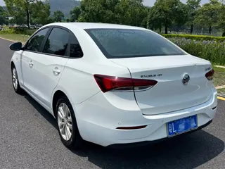 Buick Excelle GT 2021 купить из Китая, цена 1 262 000 ₽ — Suifenhe Auto