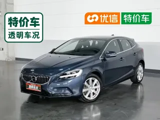 Volvo V40 2018