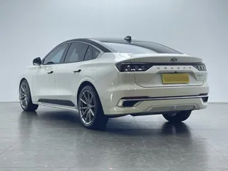 Ford Mondeo 2024 купить из Китая, цена 3 575 000 ₽ — Suifenhe Auto