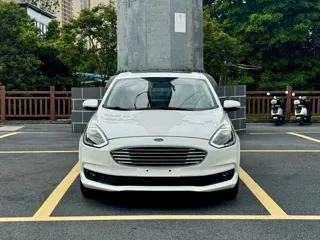 Ford Escort 2020 купить из Китая, цена 1 112 000 ₽ — Suifenhe Auto