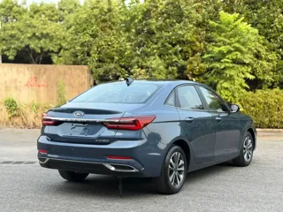 Ford Escort 2022 купить из Китая, цена 1 202 000 ₽ — Suifenhe Auto