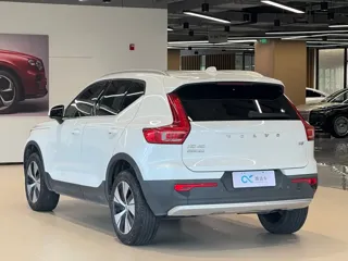 Volvo XC40 2024 купить из Китая, цена 3 141 000 ₽ — Suifenhe Auto